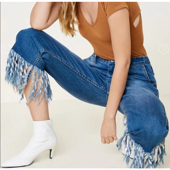 Hayden Small Jeans, Size 27, Blue HAYDEN Fringe Hem Destroyed Frayed Crop Jeans - Picture 1 of 9